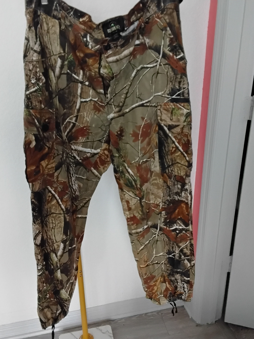 NWOT RedHead Realtree-Style Men's Cargo Pants in Olive and Brown Camo